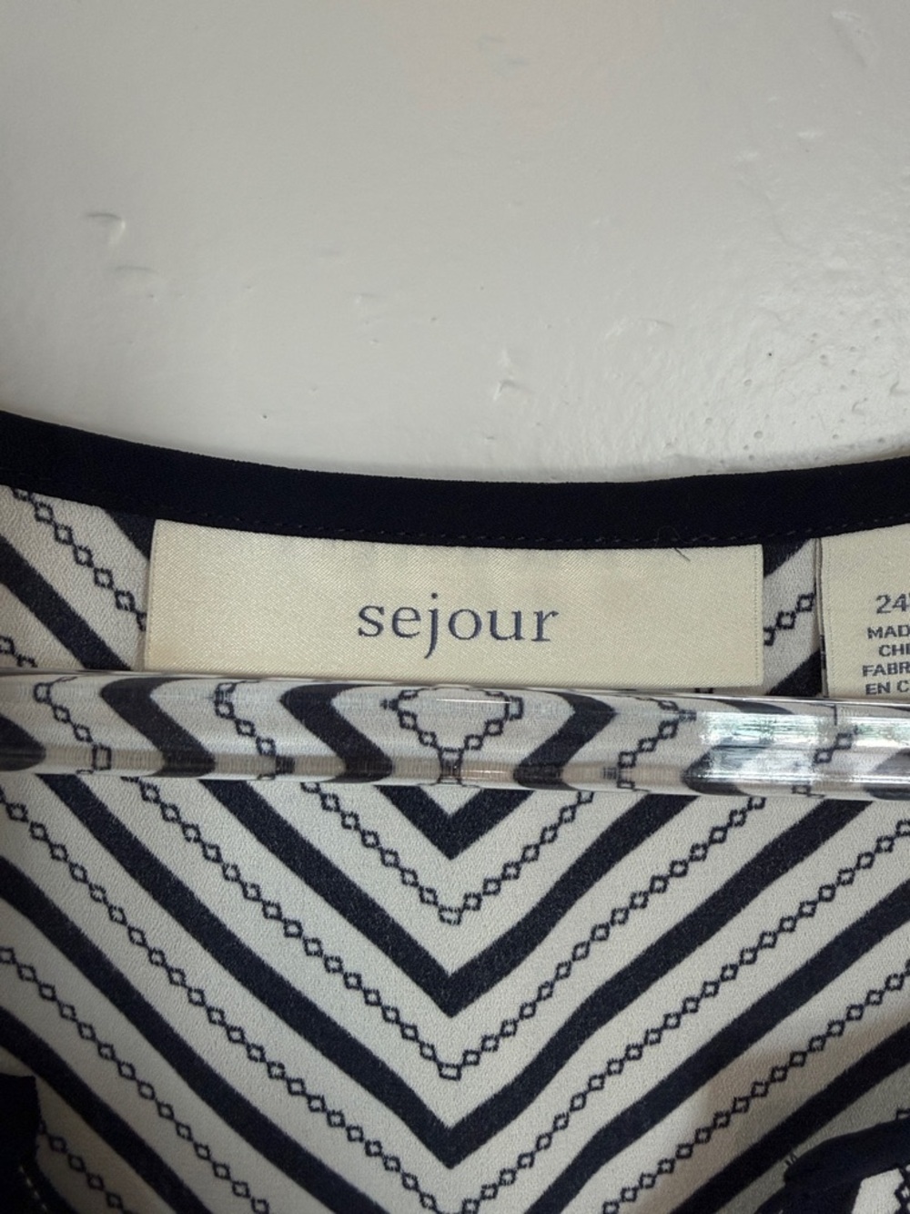 Sejour Blue and White Striped Sleeveless V-Notch Blouse - Picture 2 of 9